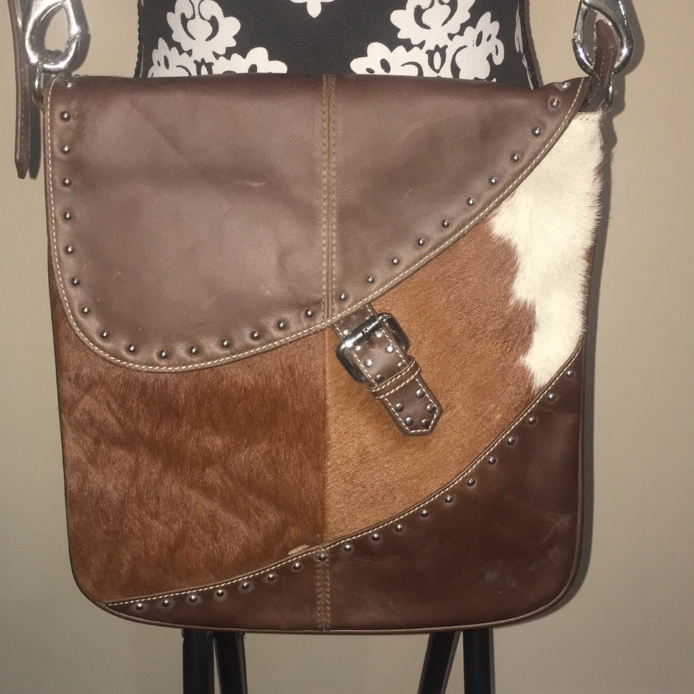 Cowhide Genuine leather purse.